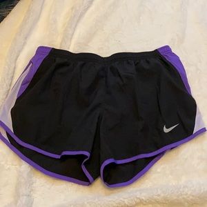 Nike drifit running shorts large